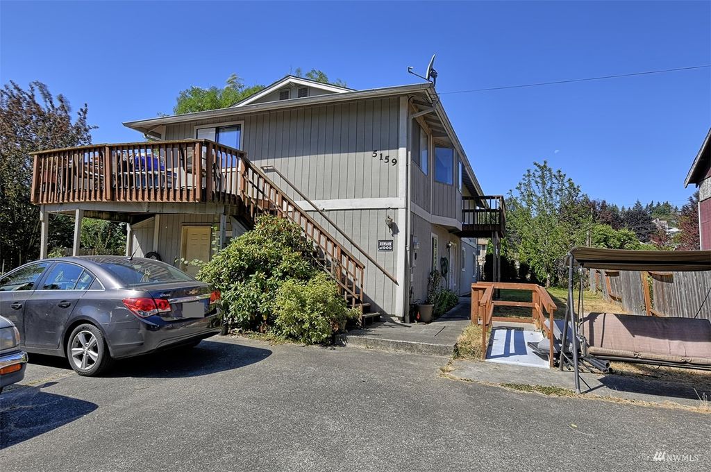 Photo of 5159 S 170th Street, SeaTac, WA 98188 (MLS # 1985078)