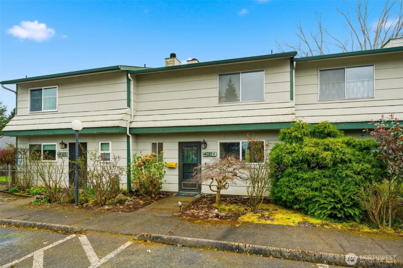 421 NE 105th Street