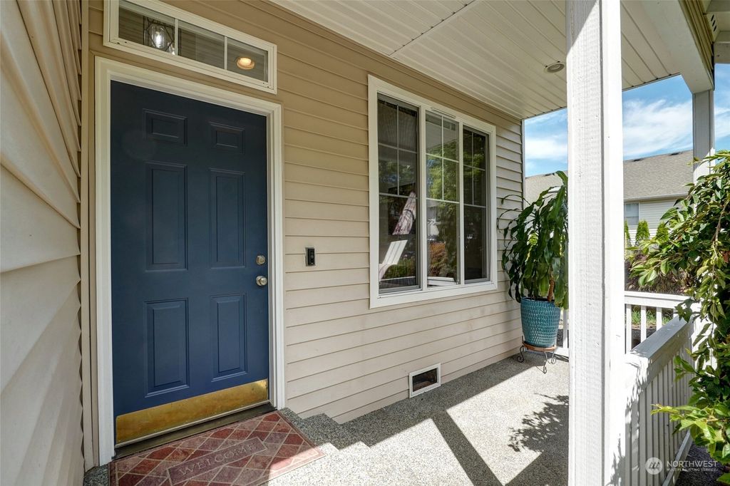 Photo of 1623 180th Street SW, Lynnwood, WA 98037 (MLS # 2071111)