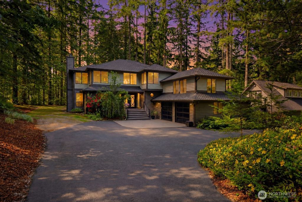 Photo of 22429 SE 329th Avenue, Black Diamond, WA 98010 (MLS # 2546982)