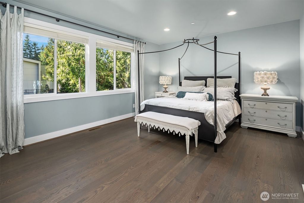 listing image 9366620594867389301