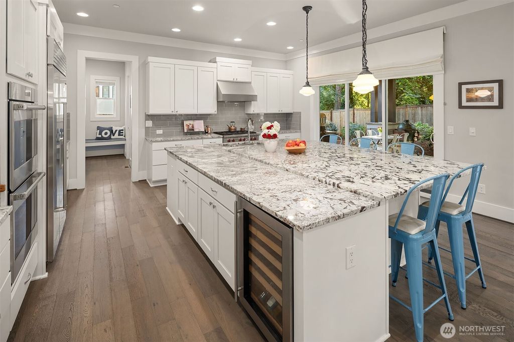 listing image 9365973203232007074