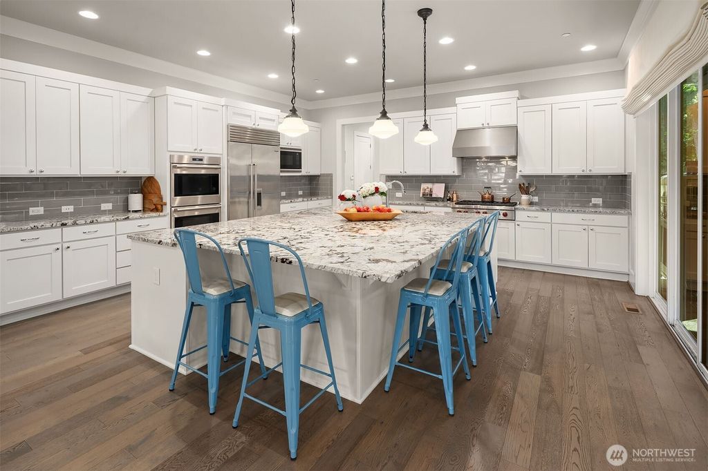 listing image 9361246570722159563