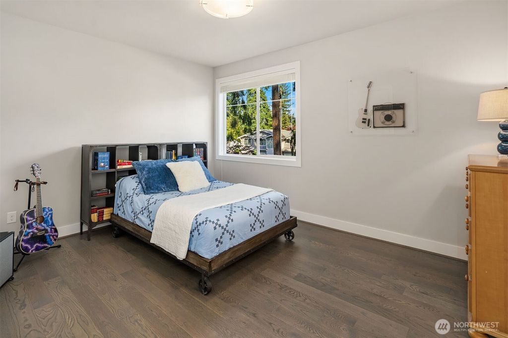 listing image 9362016805009643514
