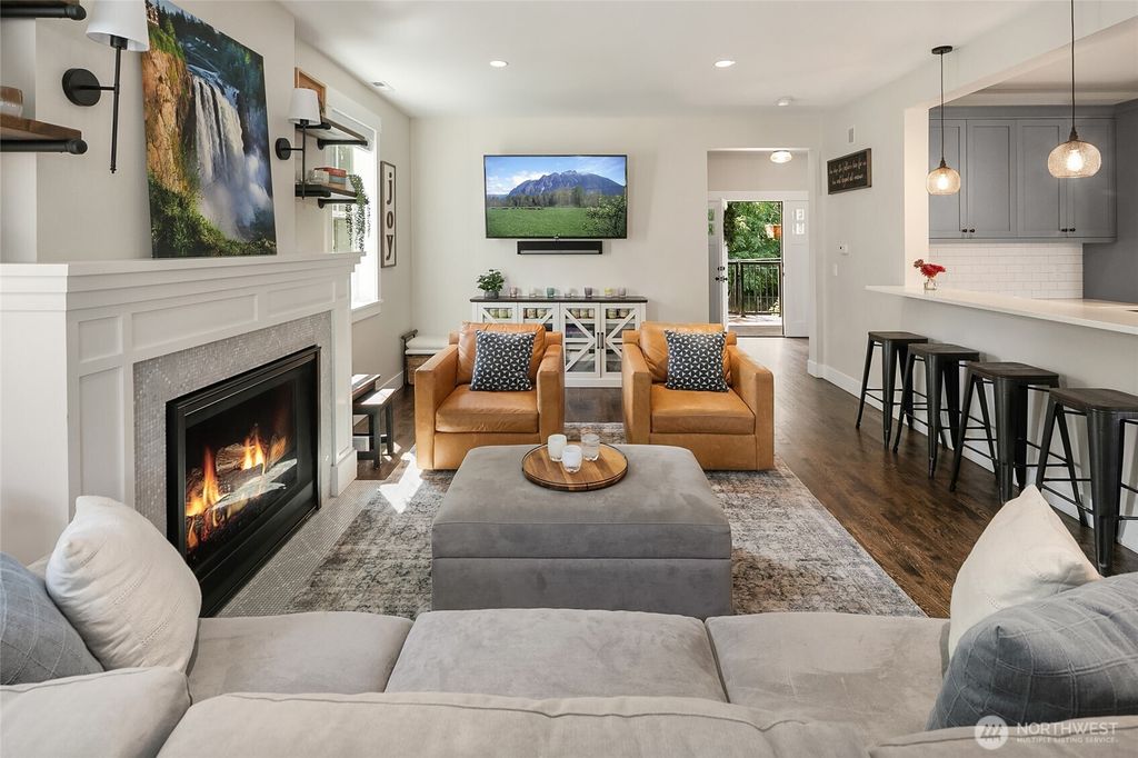 Photo of 38160 SE Cedar Street, Snoqualmie, WA 98065 (MLS # 2417746)