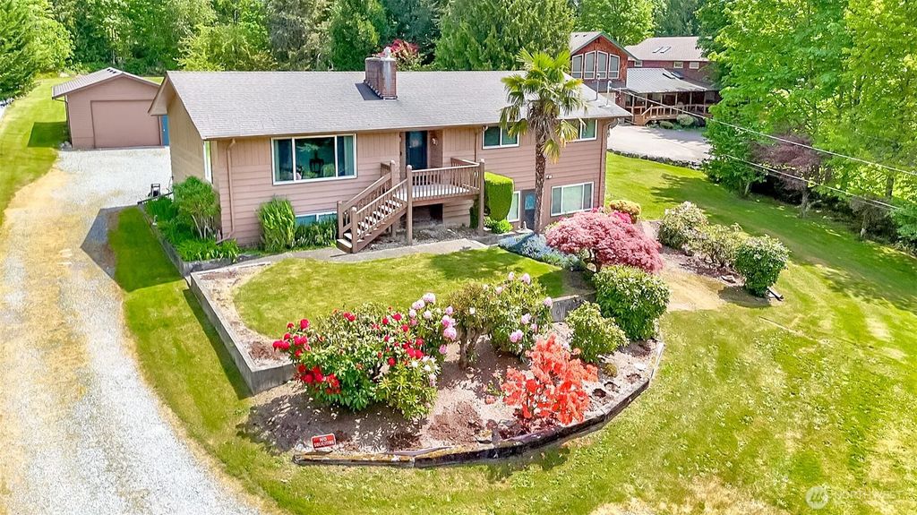 Photo of 13632 183rd Avenue SE, Renton, WA 98059 (MLS # 2523668)