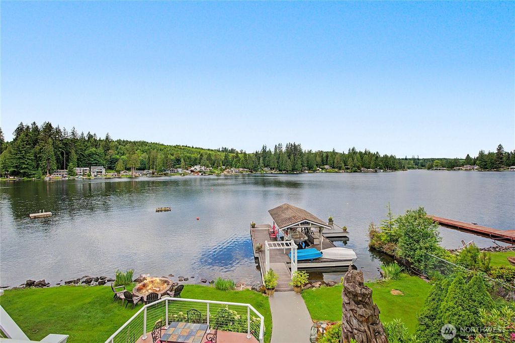 Photo of 2410 S Lake Roesiger Road, Snohomish, WA 98290 (MLS # 2545791)