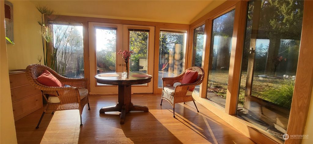 Photo of 13804 26th Avenue NE, Seattle, WA 98125 (MLS # 2013389)