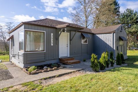 Photo of 2525 E Wishkah Boulevard, Aberdeen, WA 98520 (MLS # 2504231)