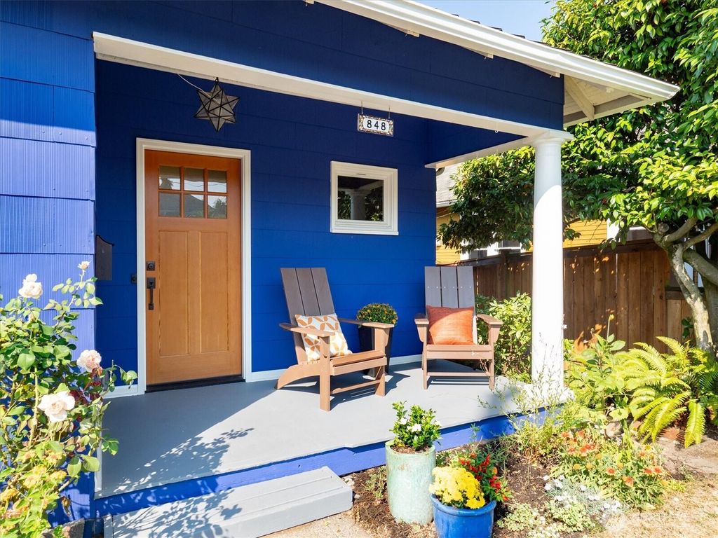 Photo of 848 NE 57th Street, Seattle, WA 98105 (MLS # 2428507)