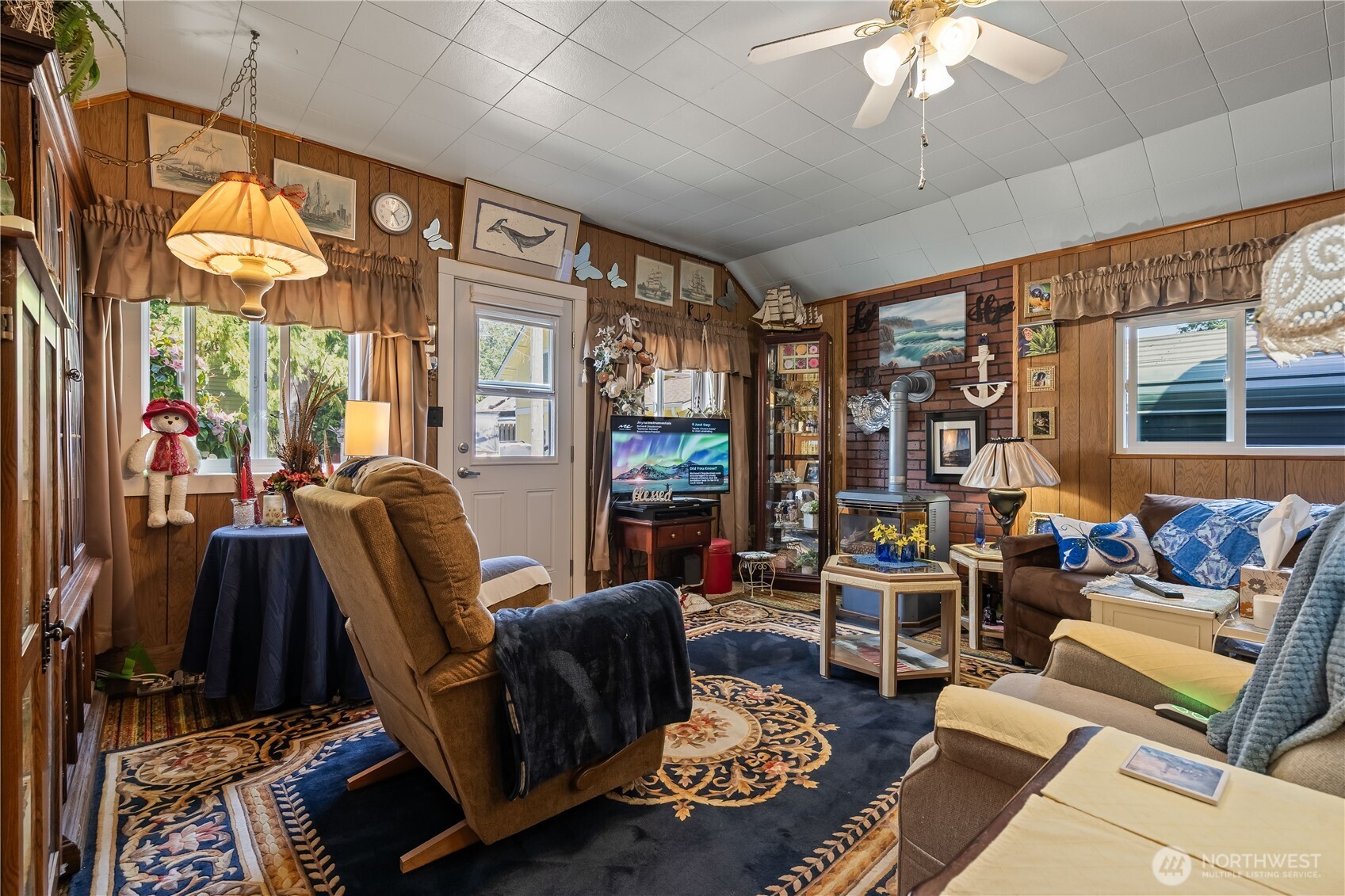 4817 Cedar Lane
