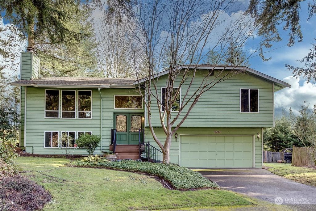 Photo of 18510 129th Lane NE, Bothell, WA 98011 (MLS # 2198813)
