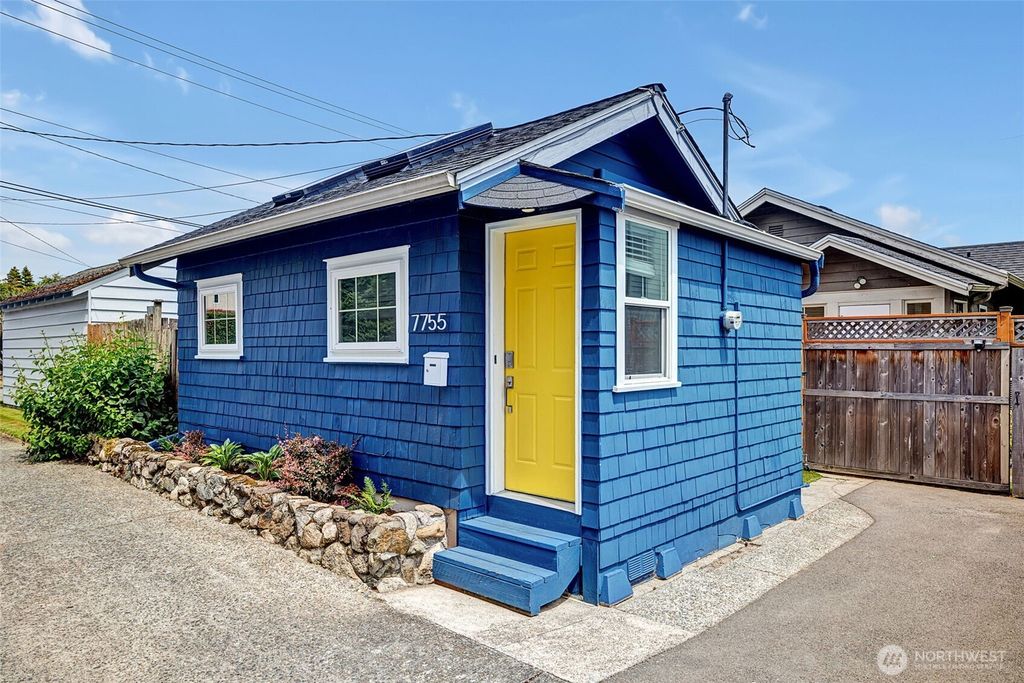 Photo of 7755 Earl Avenue NW, Seattle, WA 98117 (MLS # 2393294)