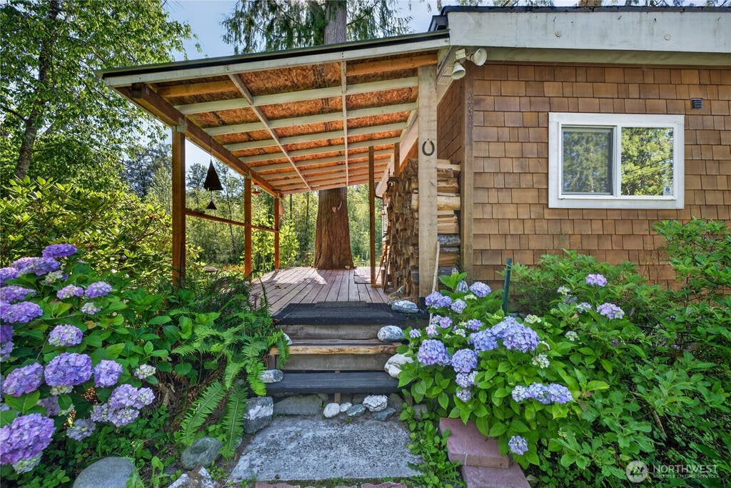 Photo of 30710 223rd Avenue NE, Arlington, WA 98223 (MLS # 2557390)
