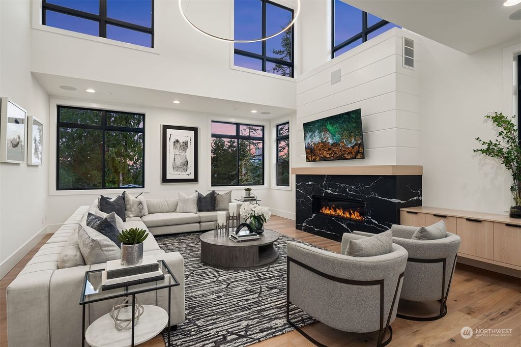 Photo of 825 101st Avenue SE, Bellevue, WA 98004 (MLS # 2320327)