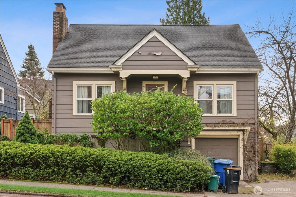 Photo of 3113 NE 65th Street, Seattle, WA 98115 (MLS # 2507282)