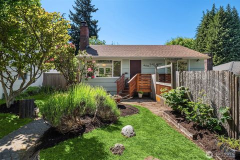 Photo of 4007 49th Avenue SW, Seattle, WA 98116 (MLS # 2526399)