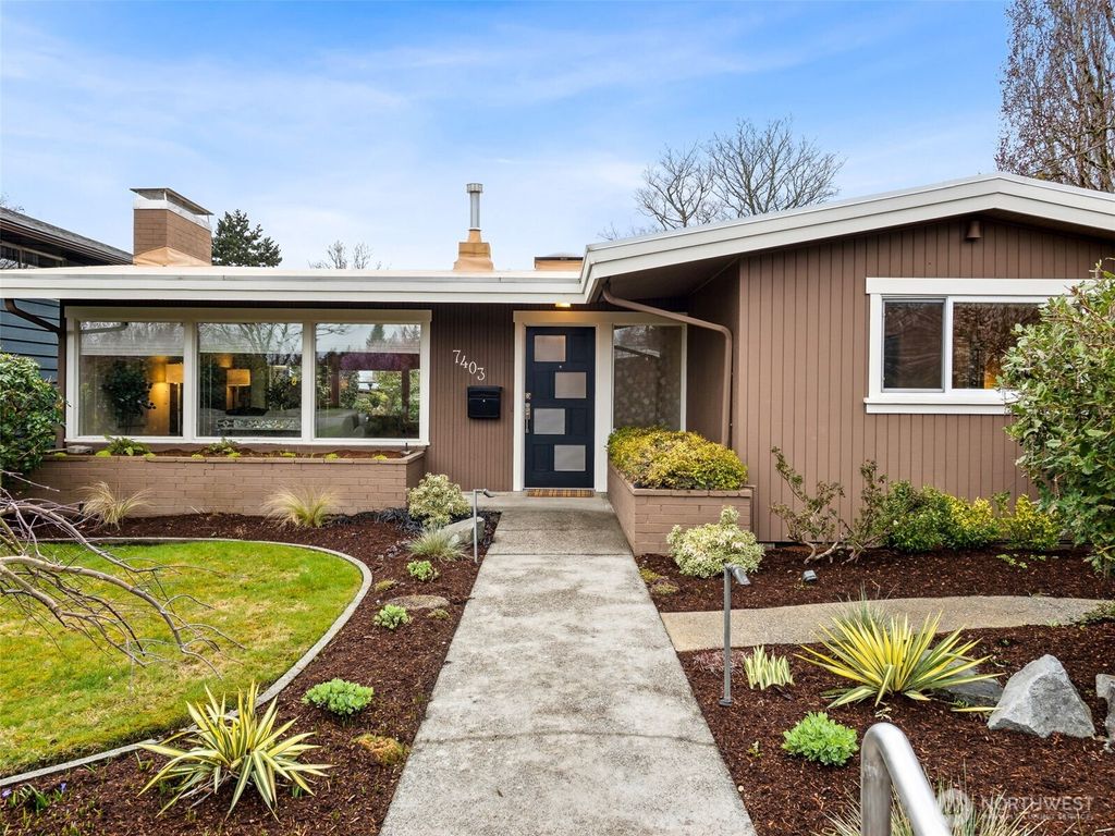 Photo of 7403 42nd Avenue NE, Seattle, WA 98115 (MLS # 2349455)