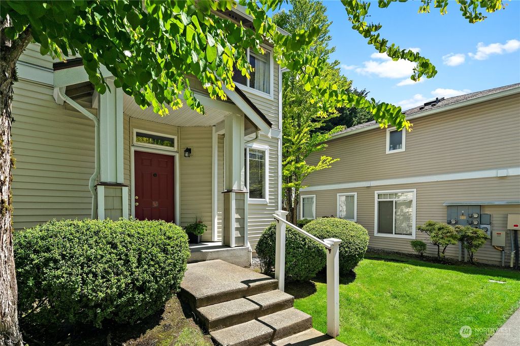 Photo of 2924 151st Place SW #P105, Lynnwood, WA 98087 (MLS # 2234667)