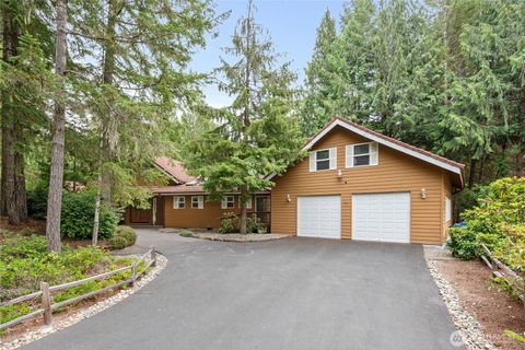 41 E Westlake Place Allyn WA 98524