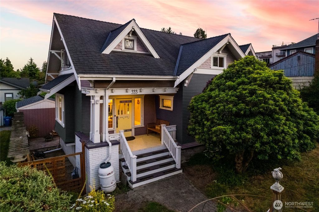 Photo of 333 N 75th Street, Seattle, WA 98103 (MLS # 2374157)