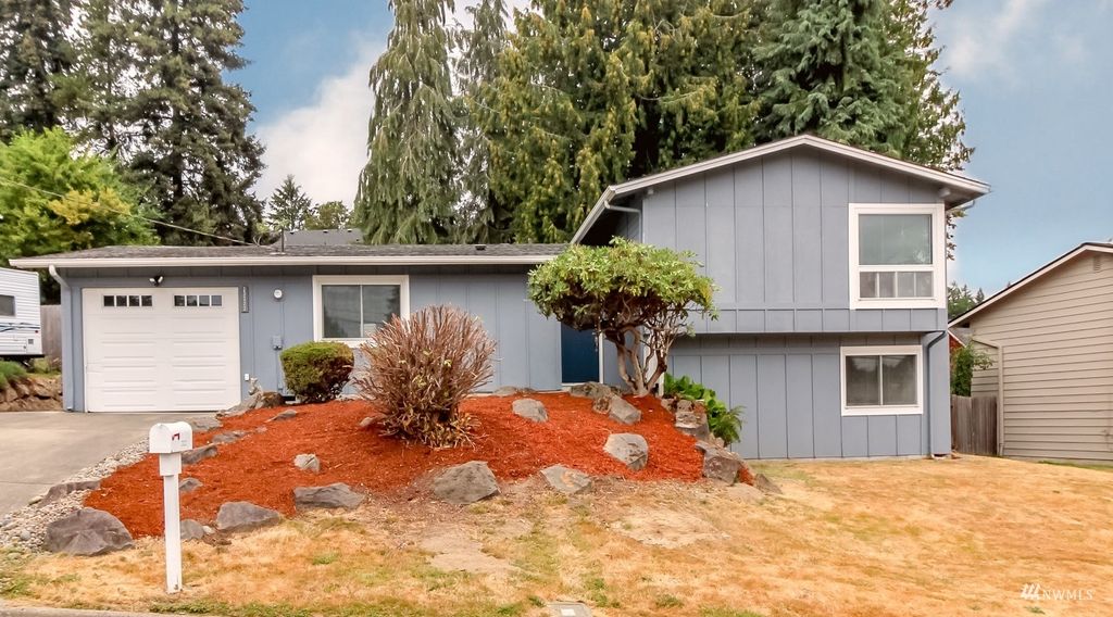 Photo of 23222 21st Avenue S, Des Moines, WA 98198 (MLS # 1986069)