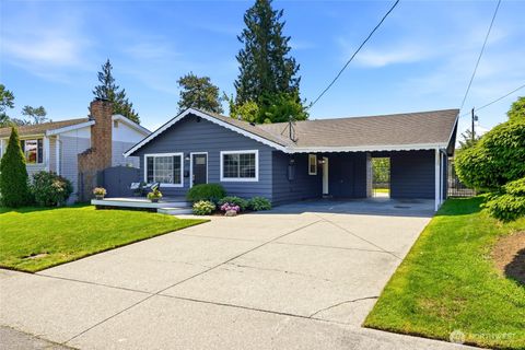 Photo of 2222 Oklahoma Avenue, Everett, WA 98201 (MLS # 2520944)