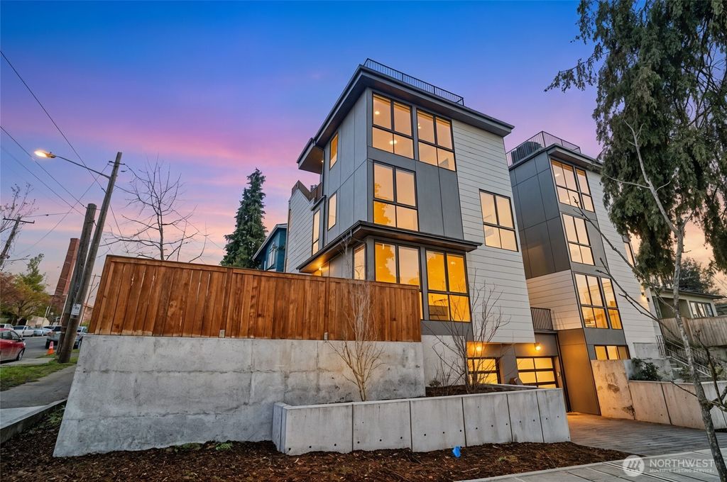 Photo of 1601 E Jefferson Street, Seattle, WA 98122 (MLS # 2498706)