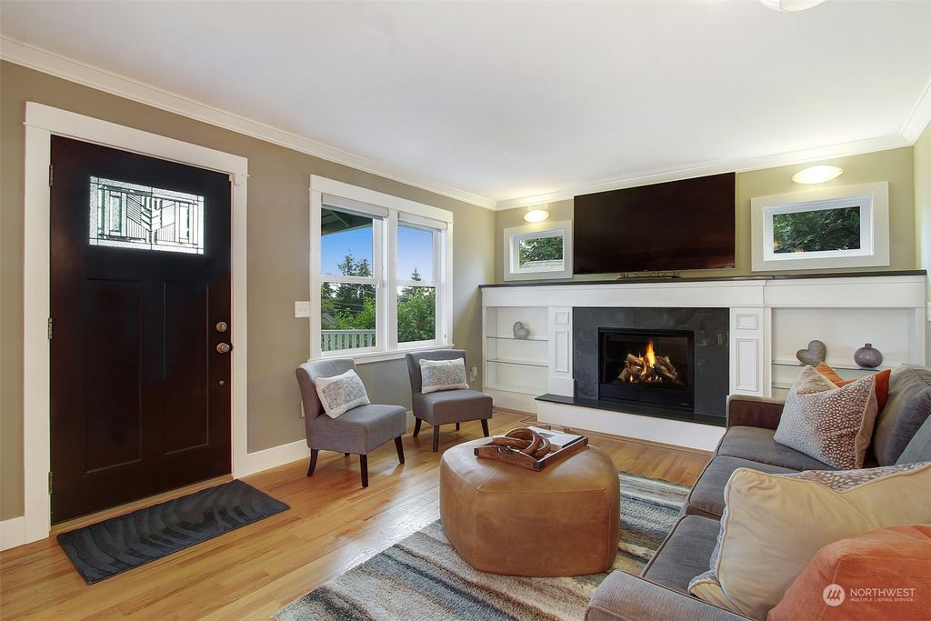 Photo of 4514 SW Charlestown Street, Seattle, WA 98116 (MLS # 2269580)