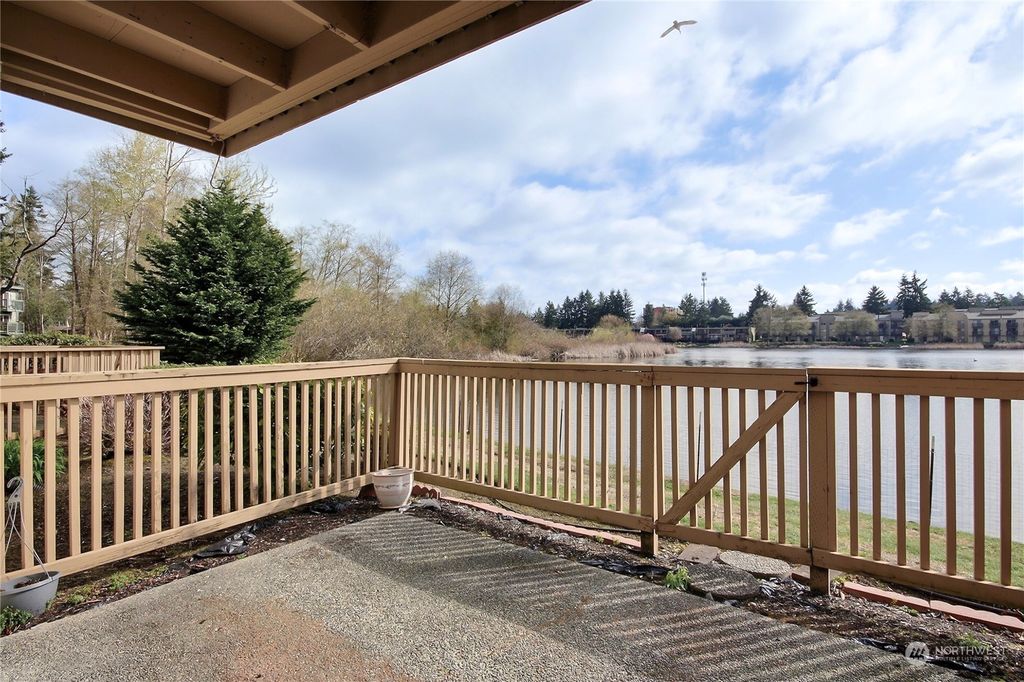 Photo of 1002 S 312th St #114, Federal Way, WA 98003 (MLS # 2217646)