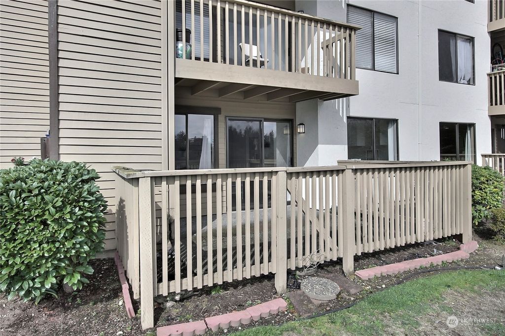 Photo of 1002 S 312th St #114, Federal Way, WA 98003 (MLS # 2217646)