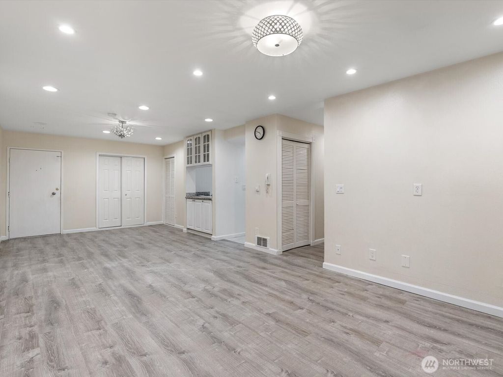 Photo of 14605 34th Street NE #h19, Bellevue, WA 98007 (MLS # 2475886)