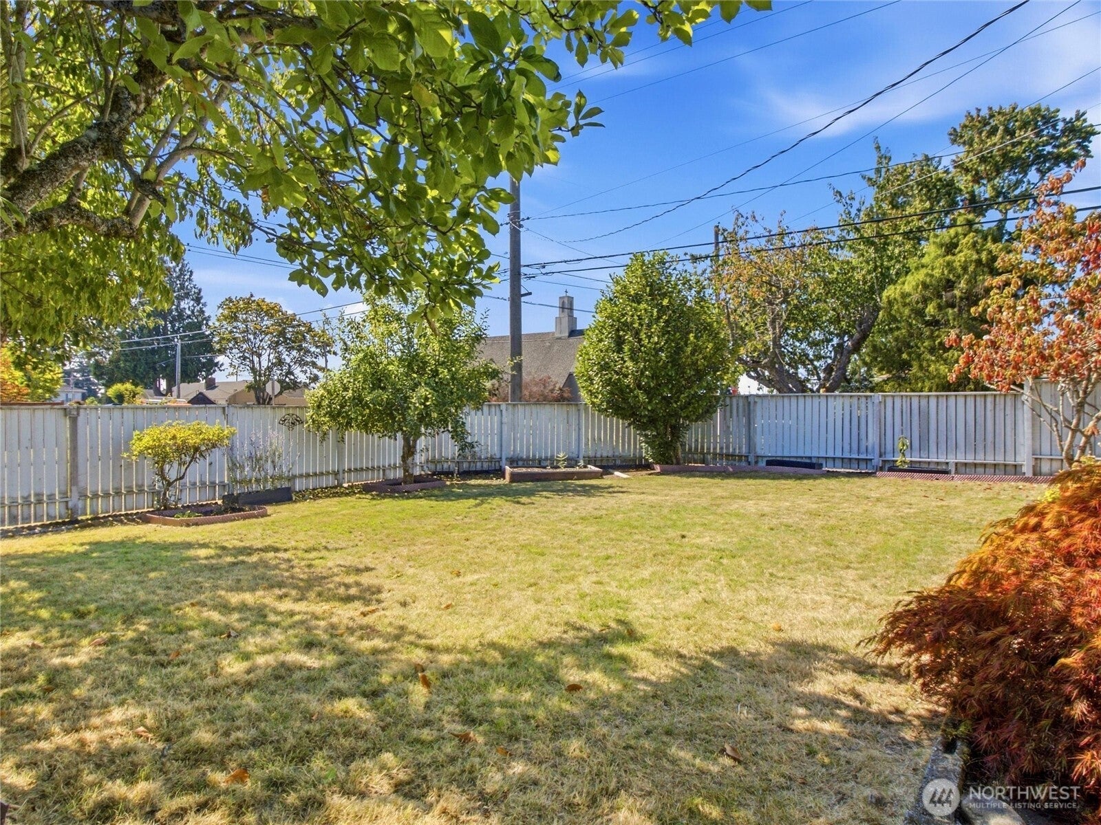 1501 N Huson