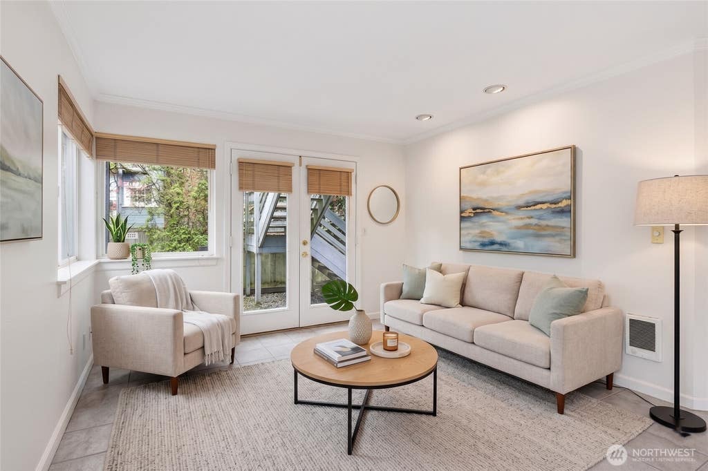 Photo of 4811 Phinney Avenue N #101, Seattle, WA 98103 (MLS # 2548446)