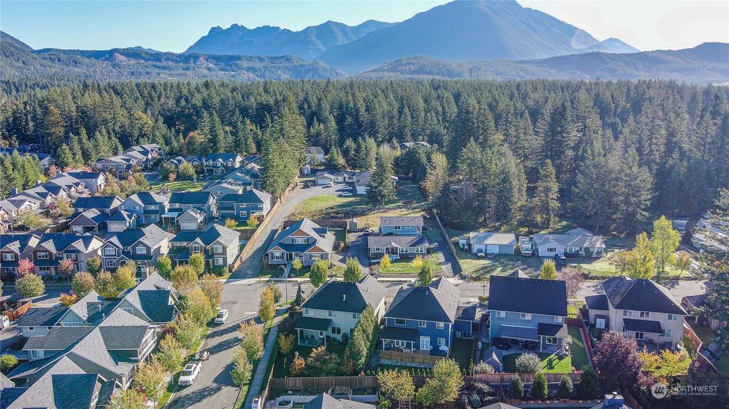 Photo of 1706 Eagles Nest Place SE, North Bend, WA 98045 (MLS # 2173265)