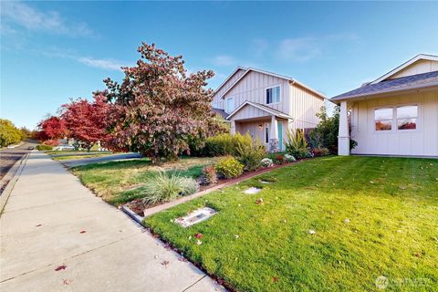 Photo of 1343 SE Newgate Drive, College Place, WA 99324 (MLS # 2448770)