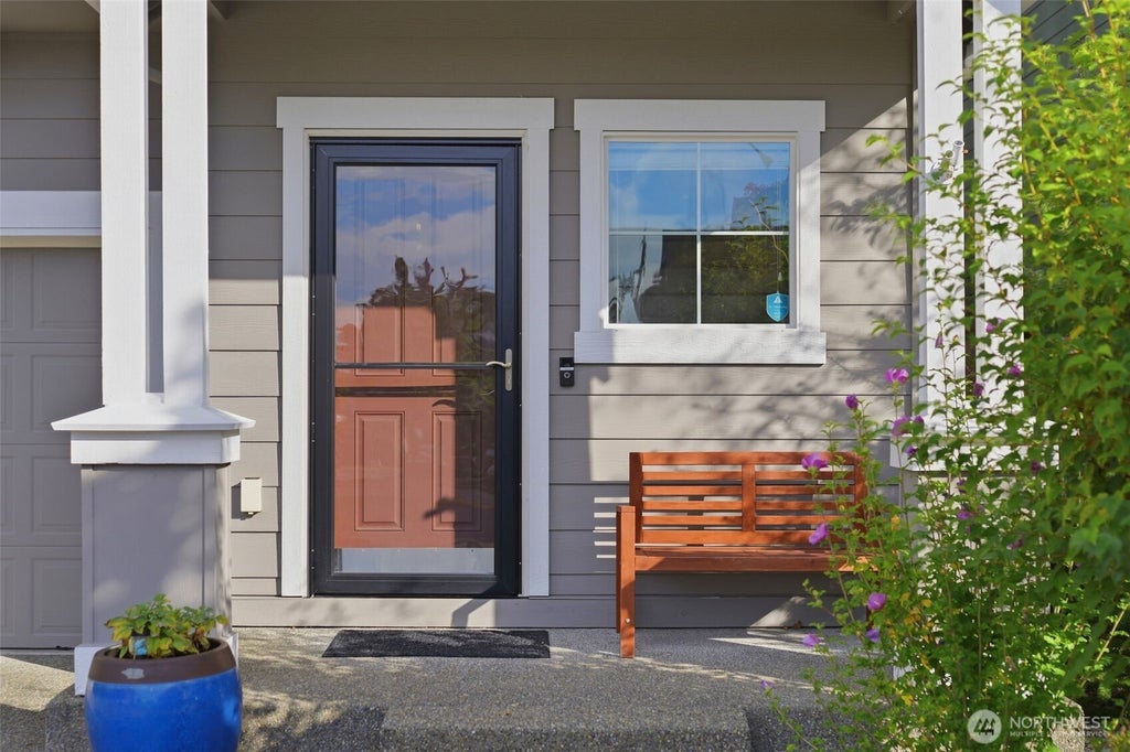 Photo of 7108 Raptor Avenue NE, Lacey, WA 98516 (MLS # 2591324)