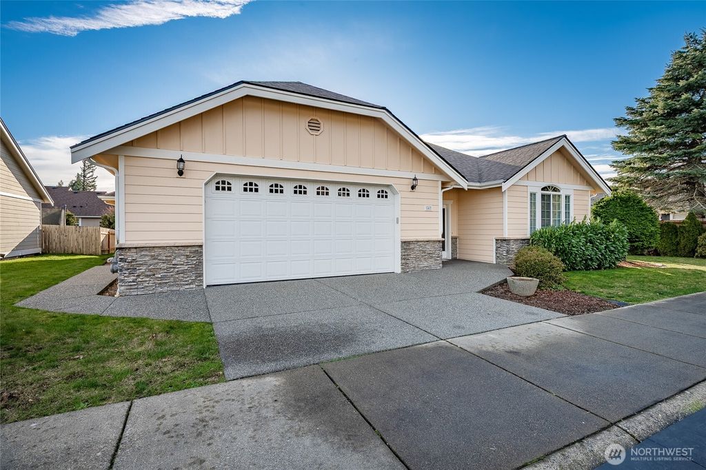 Photo of 167 Cambridge Drive, Lynden, WA 98264 (MLS # 2471397)