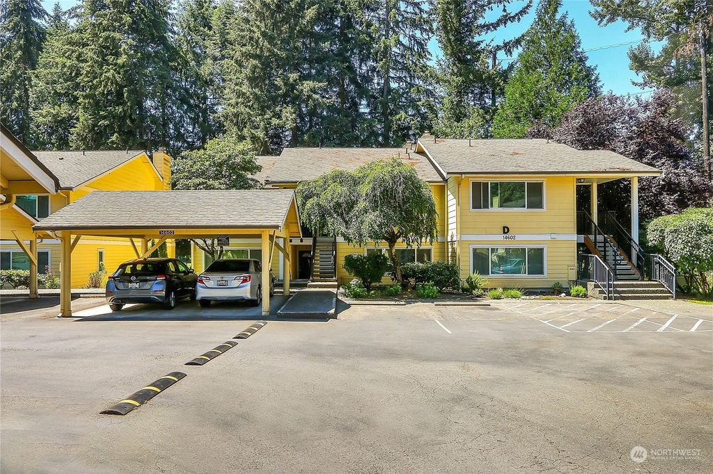 Photo of 14602 NE 51st Street #D2, Bellevue, WA 98007 (MLS # 2263907)