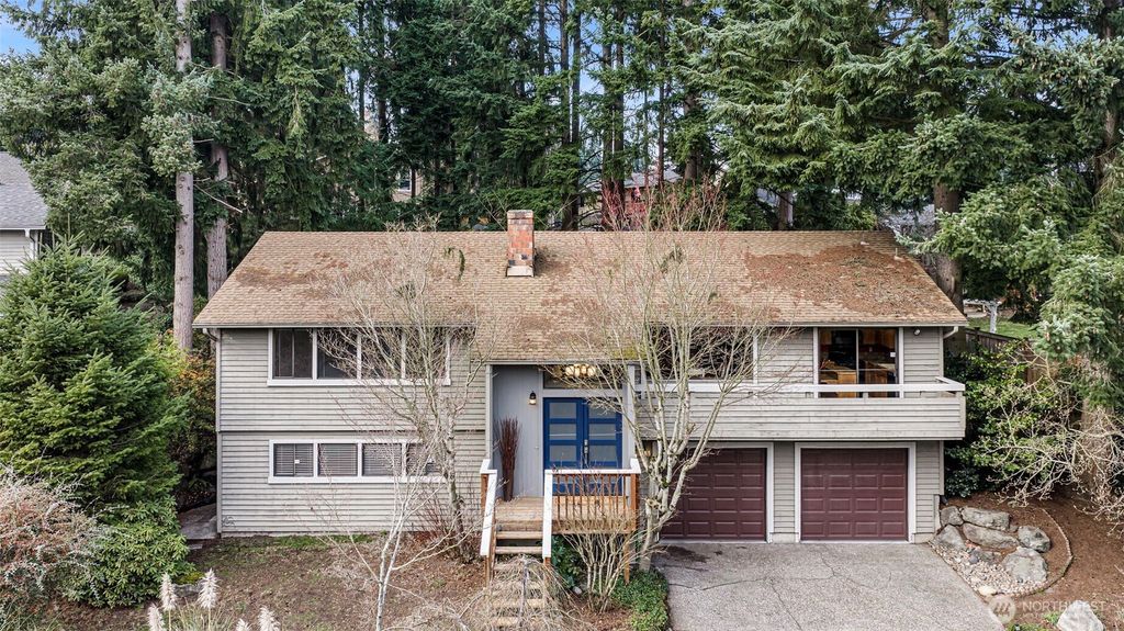 Photo of 32321 44th Place SW, Federal Way, WA 98023 (MLS # 2469923)