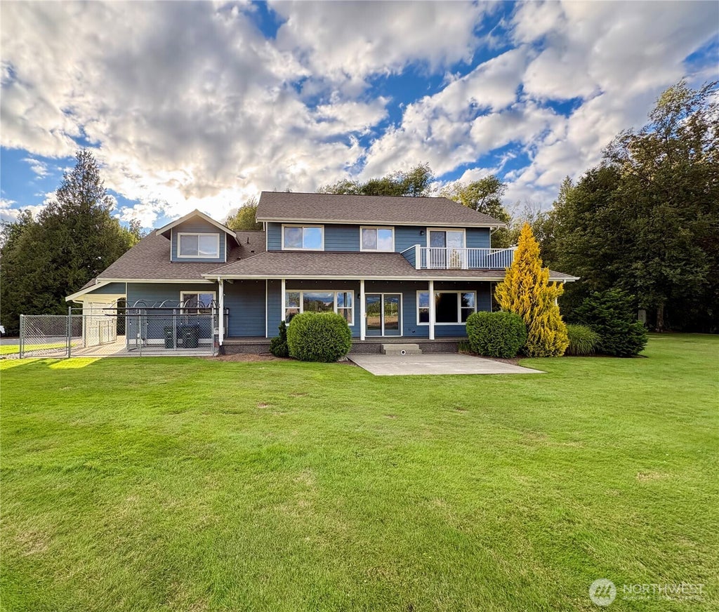 Photo of 476 W Pole Road, Lynden, WA 98264 (MLS # 2576072)