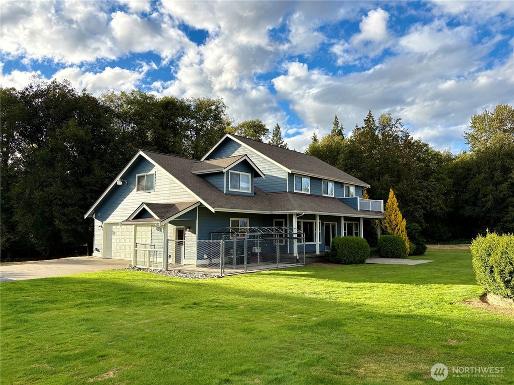 Photo of 476 W Pole Road, Lynden, WA 98264 (MLS # 2576072)