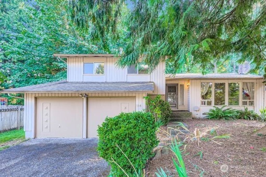 Photo of 114 212th Street SE, Bothell, WA 98021 (MLS # 2437734)