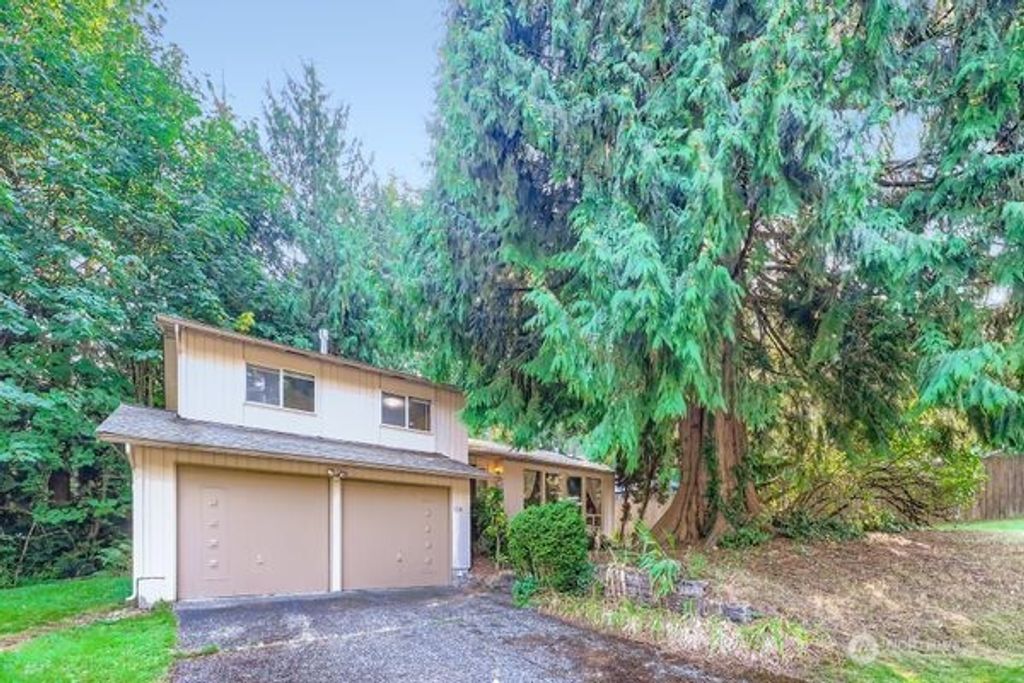 Photo of 114 212th Street SE, Bothell, WA 98021 (MLS # 2437734)