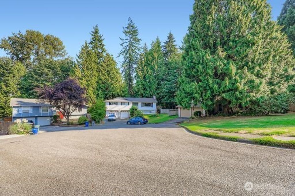 Photo of 114 212th Street SE, Bothell, WA 98021 (MLS # 2437734)