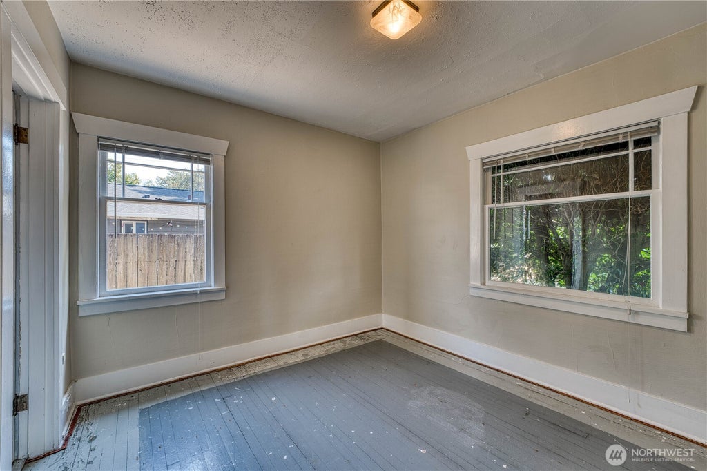 Photo of 5705 N 47th Street, Tacoma, WA 98407 (MLS # 2574393)
