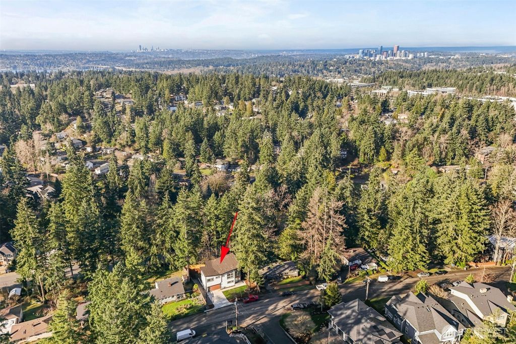 Photo of 4103 151st Ave SE Ave, Bellevue, WA 98006 (MLS # 2468576)