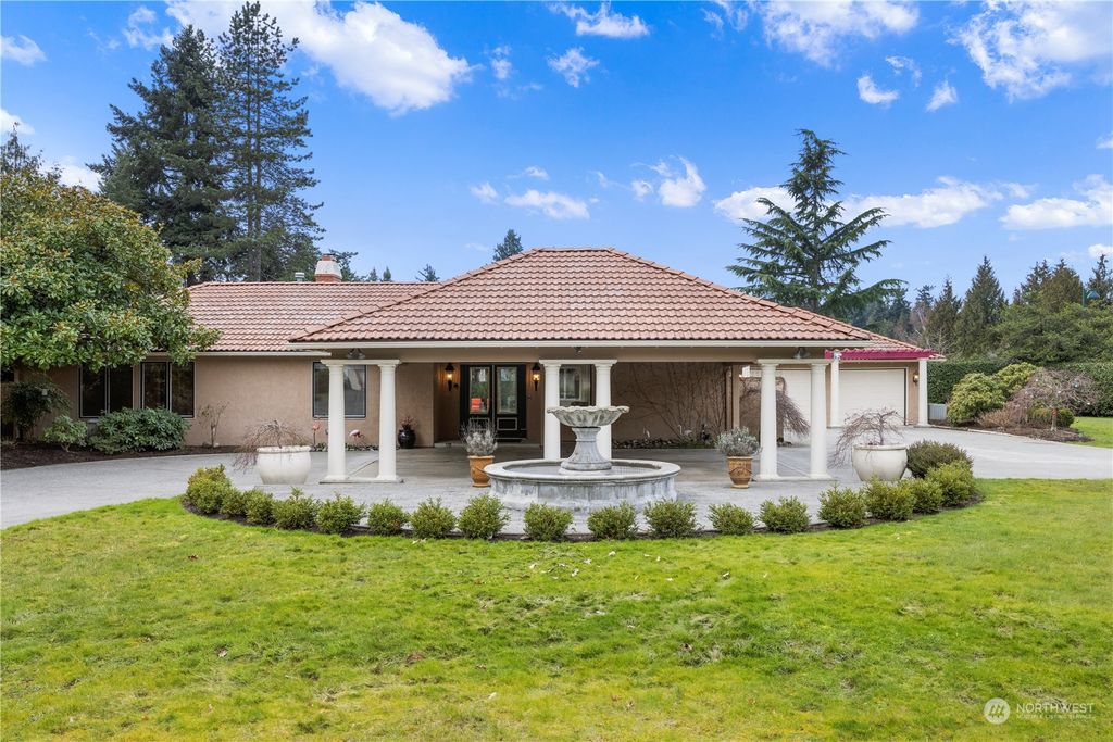 Photo of 8520 Hunts Point Lane, Hunts Point, WA 98004 (MLS # 2207056)