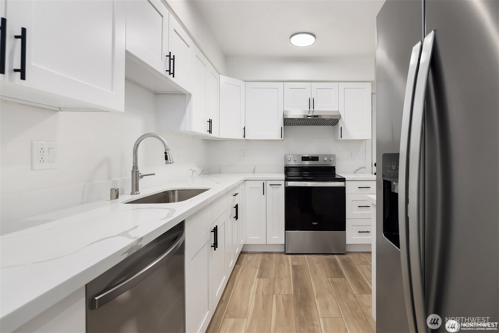 9 76th Street SE