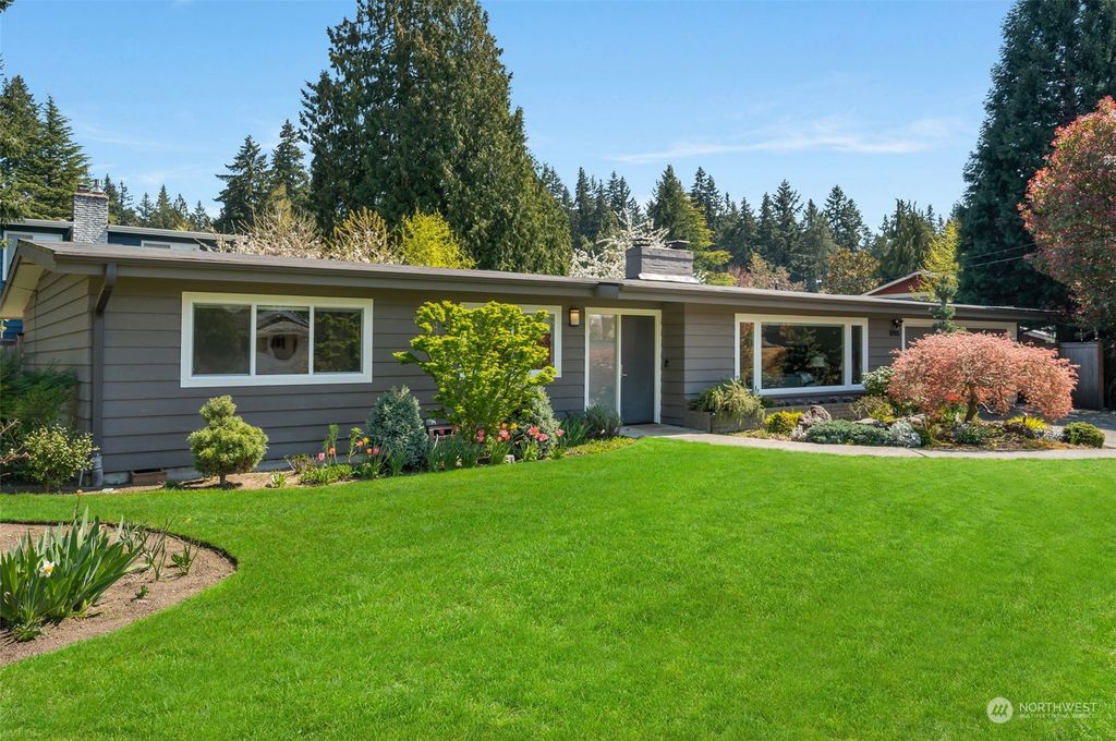 Photo of 10905 NE 48th Street, Kirkland, WA 98033 (MLS # 2061158)